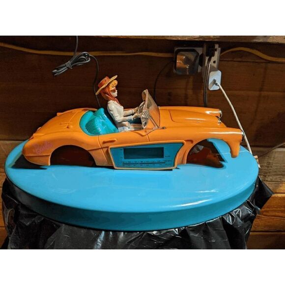 VINTAGE BARBIE 1962 AUSTIN HEALEY 3000 BJ8 CAR PARTS FOR AM/FM CLOCK RADIO - Picture 4 of 8